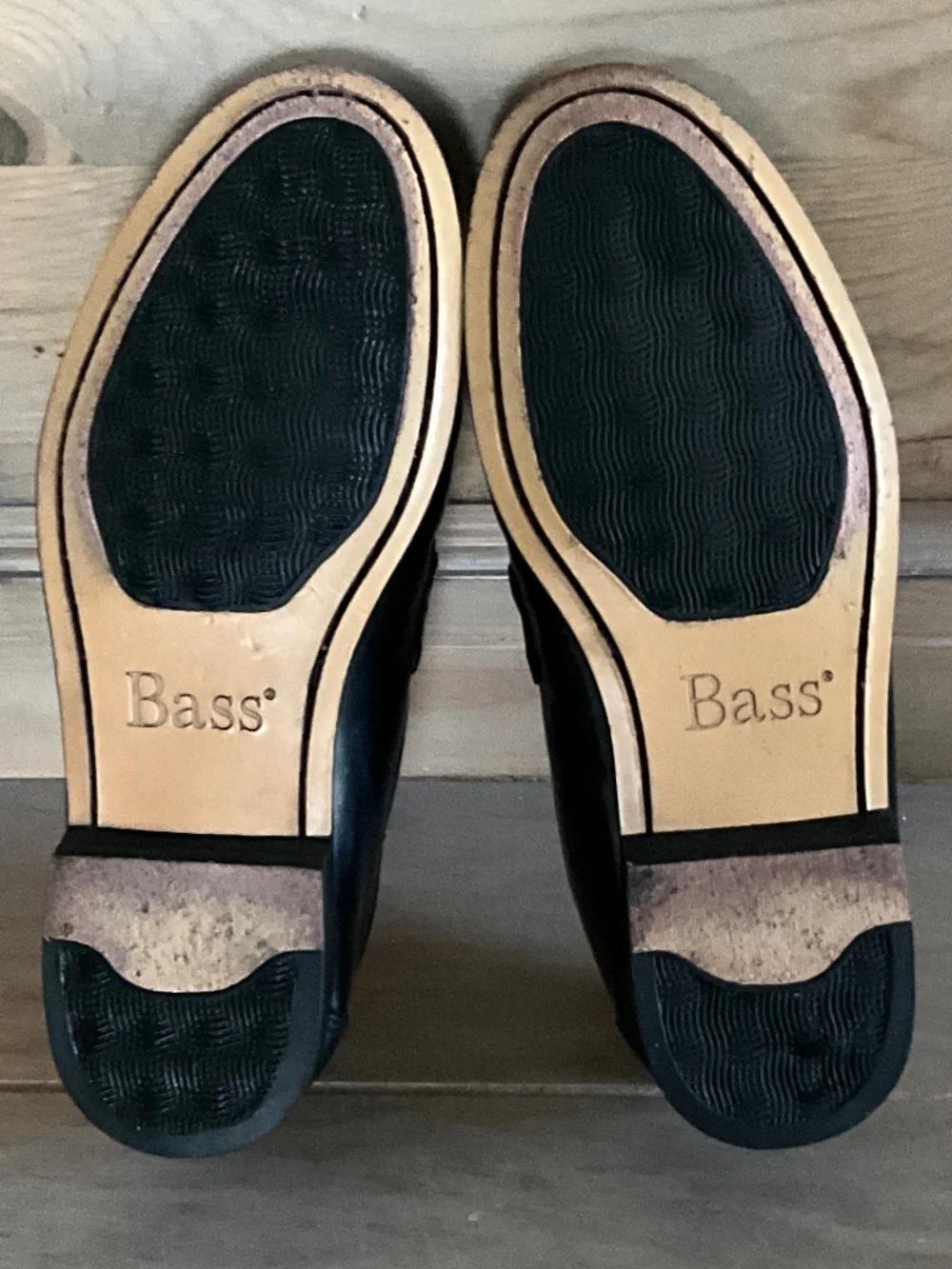 Bass Tassel Loafers 7.5D | Oxblood Black | Classic Leather | Slip-On